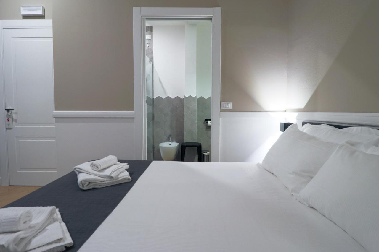 Elisabeth Boutique Rooms Триест Екстериор снимка
