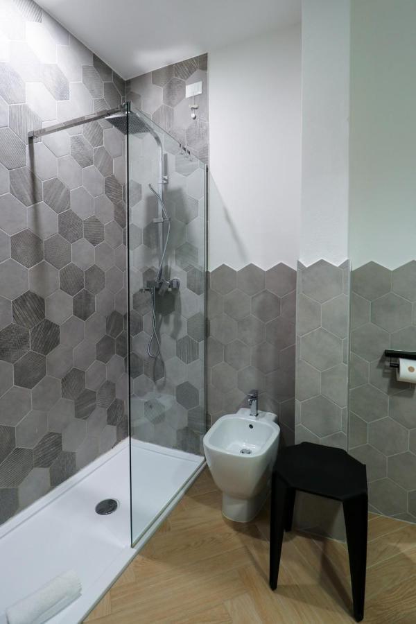 Elisabeth Boutique Rooms Триест Екстериор снимка